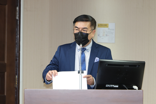 光電環評未科學討論 彭啓明：世界最嚴標準就在台灣 | 華視新聞