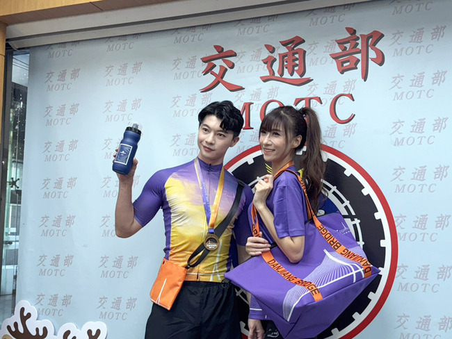 淡江大橋115年通車活動連發　7000人路跑兼賞夕陽 | 華視新聞