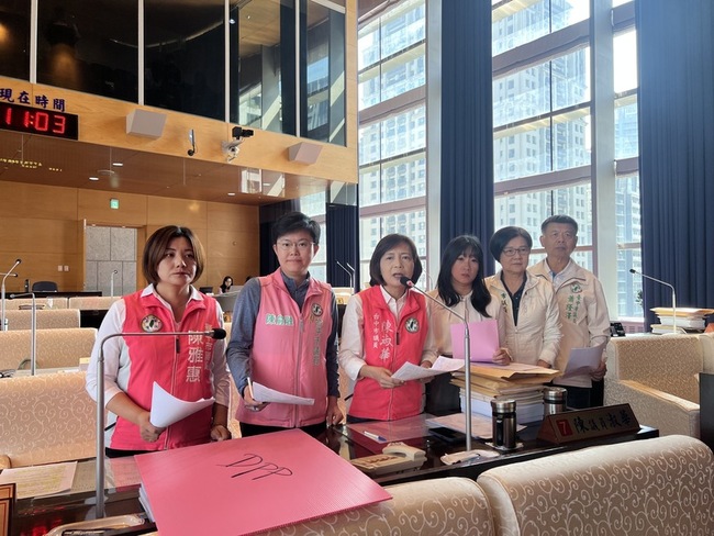 議員要求超巨蛋勿過度讓利財團　盧秀燕：人身攻擊 | 華視新聞