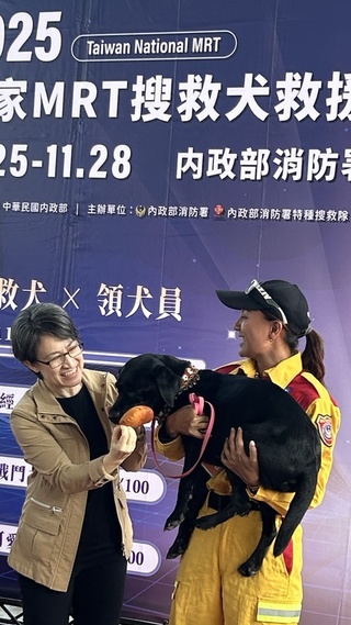 蕭副總統：推執勤犬專屬保險　更符國際水準照顧
