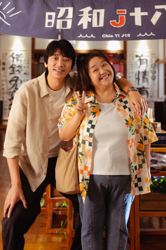 新戲配對有最萌身高差  鍾欣凌噴愛意讚信深情可愛 | 華視新聞