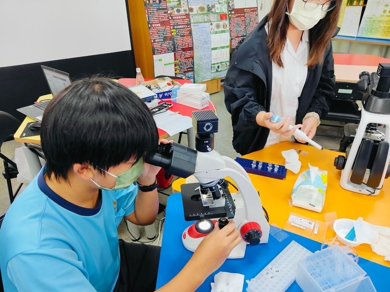 林園高中研究倒立水母再生能力獲獎