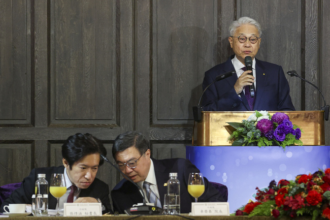 吳東亮：台灣經濟不能只有AI　須加速改善產業M型化 | 華視新聞