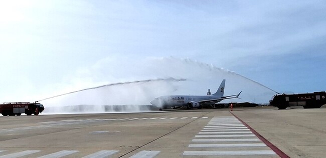 澎湖與馬來西亞包機首航　開啟國際觀光新篇章 | 華視新聞