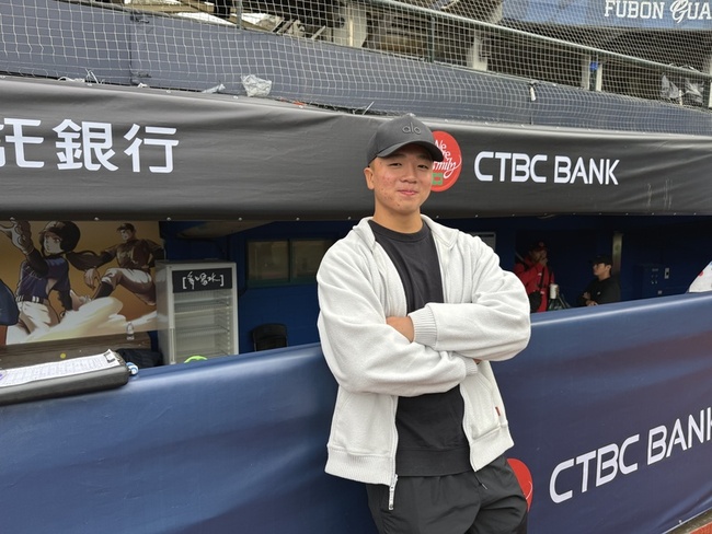 林鉑濬旅美首年遇傷受打擊　調適心態「開始拚」 | 華視新聞