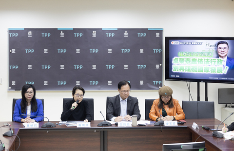 徐春鶯遭控受中方指示站台　黃珊珊：未審先判