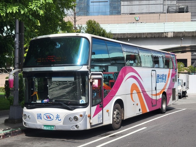 TPASS 2.0+優惠12月上路 國道客運業者加碼登錄送 | 華視新聞