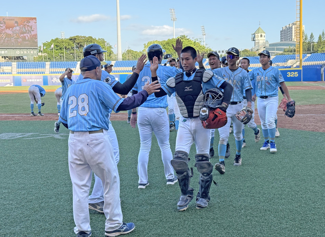 黑豹旗羅東高工展韌性首闖冠軍戰　將與平鎮爭冠 | 華視新聞