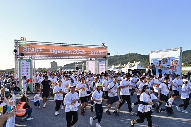 台灣虎航路跑吸引近3千跑者　抽百張機票 | 華視新聞