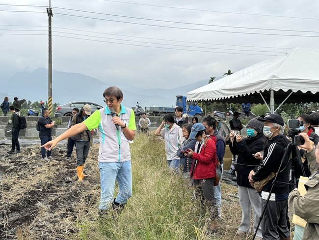 花蓮光復農田泥砂掩埋  改良土壤種雜糧試驗 | 華視新聞
