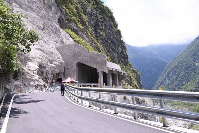 通過自治條例  花蓮慕谷慕魚部落經管可望收費開放 | 華視新聞