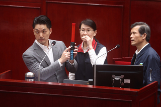 議員稱酒測棒為中國製　蔣萬安：依循警政署契約