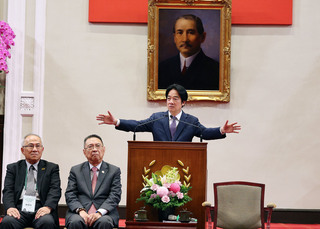 總統：九二共識一中原則台灣方案就是一國兩制