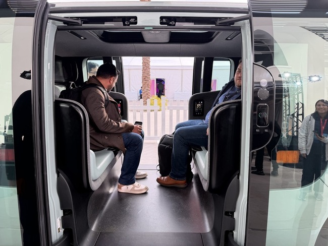 直擊亞馬遜無人計程車　AI想左轉要考慮數十億種路況 | 華視新聞