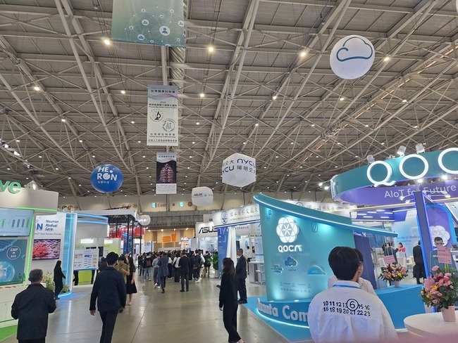 醫療展拚健康管理商機　智能戒與AI營養系統成焦點 | 華視新聞