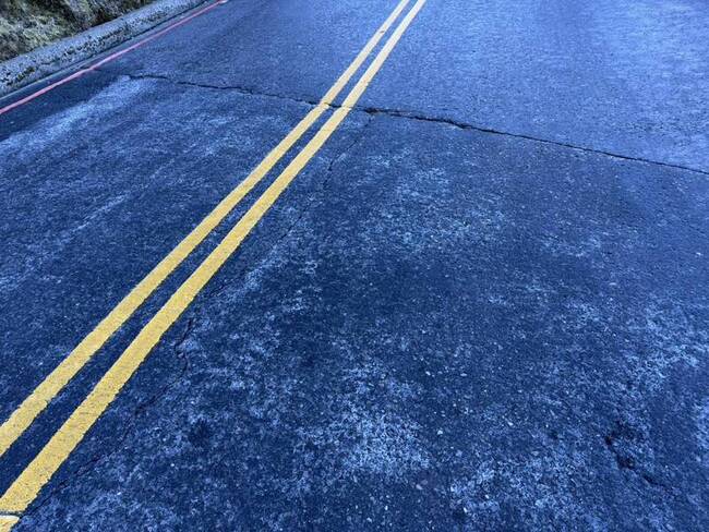 合歡山部分路段結霜融解　遊客上山防道路打滑 | 華視新聞