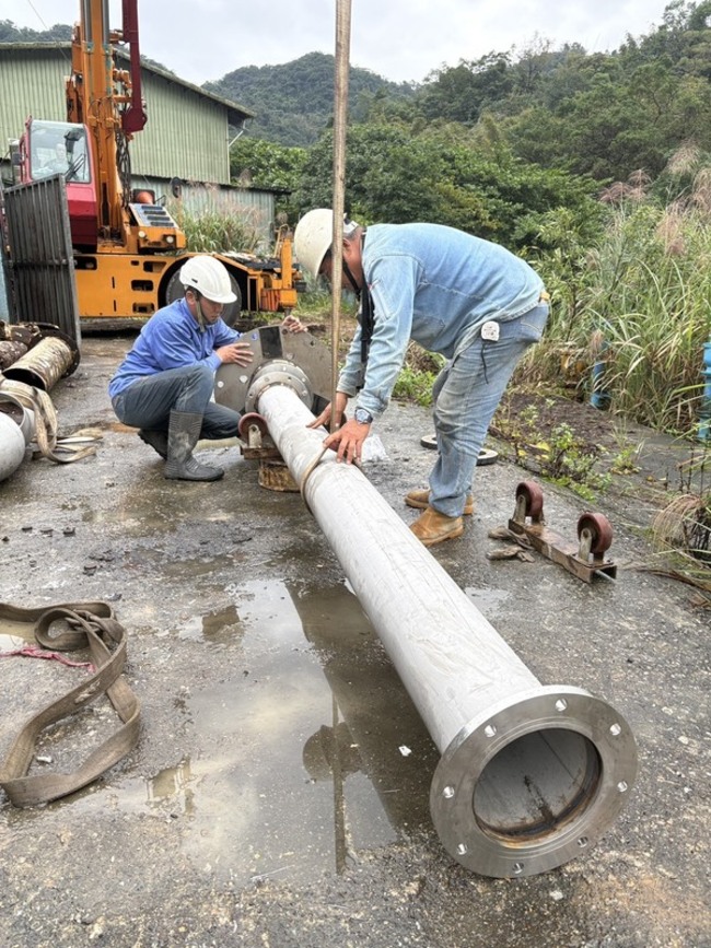 因應基隆河油污　台水啟動東勢坑溪抽水設備供水 | 華視新聞