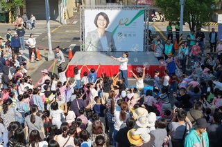 拚彰縣長提名黃秀芳傾聽縣民心聲 陳素月畫縣政藍圖