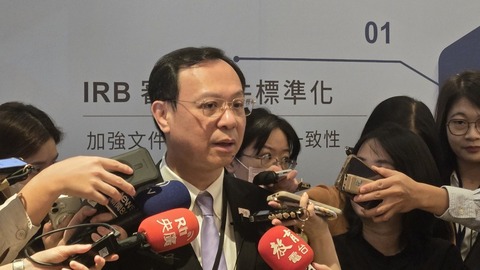 連文彬辭世 石崇良感念行醫「靠心」金句