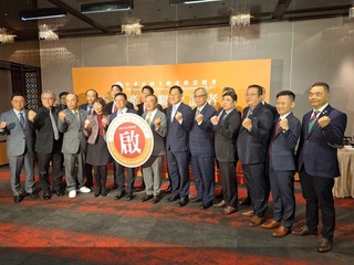 不動產聯盟總會：明年房市量增價穩　關鍵字為「啟」