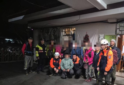 7人攀南投惠蓀林場小出山迷路 搜救隊尋獲報平安