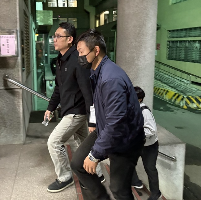 新北4警涉貪污洩密　刑大代理副隊長遭聲押 | 華視新聞