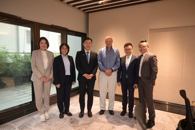 拜會美國防部前官員　江啟臣：台美軍事應重教育訓練 | 華視新聞