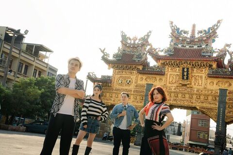 屏東原創音樂劇「港墘仔」 陣頭文化登劇場舞台