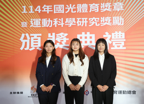 女子射箭李采璇大突破 進帳330萬元成國光獎金后