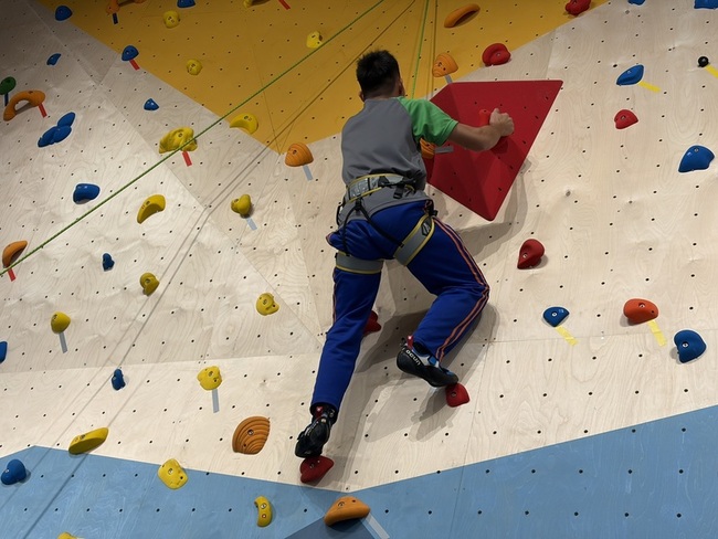 首創東大附特校園共融攀岩場落成　友善身心障礙生 | 華視新聞