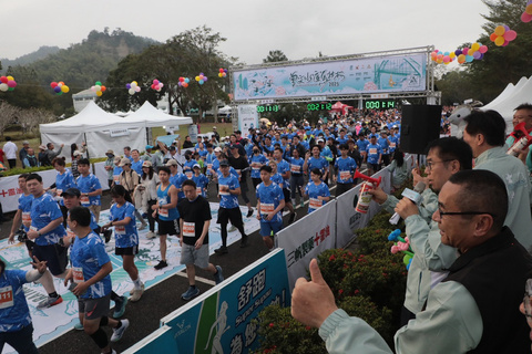 曾文水庫馬拉松 3650人開跑挑戰高難度賽道