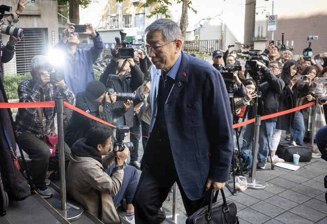 京華城及柯文哲政治獻金案　北院進行言詞辯論 | 華視新聞