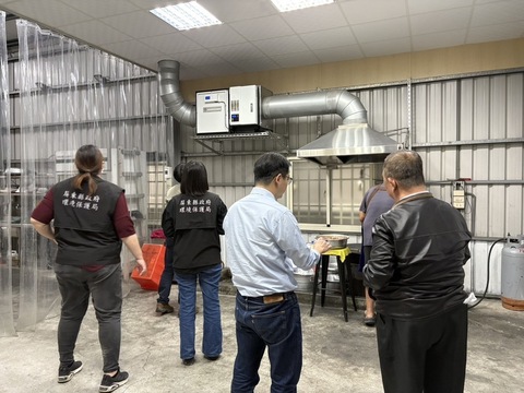 屏東油煙陳情案減51% 示範專區推無煙餐廳