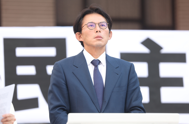 政院不副署財劃法　黃國昌：懸崖勒馬停止破壞權力分立 | 華視新聞