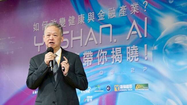 足協12/20補選理事長　張璨同額競選強調協會透明化 | 華視新聞