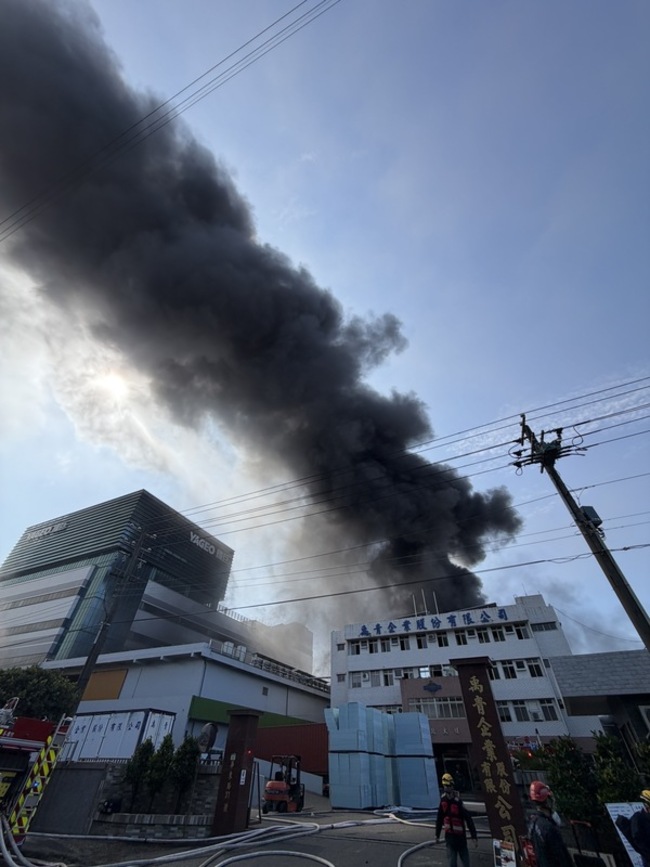 國巨：大發工業區火災未影響營運　員工安全暫時疏散 | 華視新聞