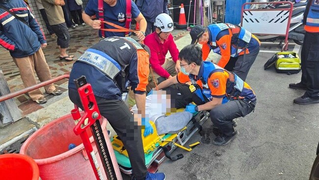 台南垃圾車遭酒駕追撞隨車員亡　黃偉哲：加強取締 | 華視新聞