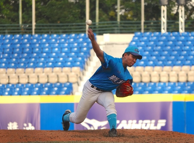 新北U18藍隊楊曜丞飆最速152公里　砸到柯敬哲說抱歉 | 華視新聞