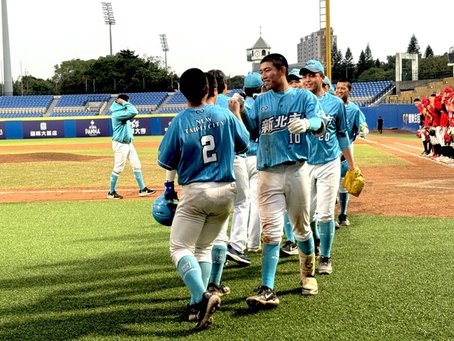 新北U18藍隊許子彥再見安勝高雄　挑戰賽會8連霸 | 華視新聞