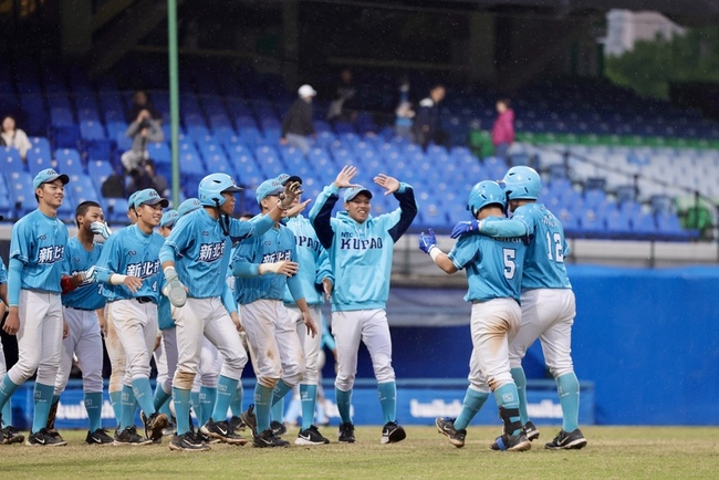 新北U18許子彥擊球率高　高中首支再見安助隊晉級 | 華視新聞