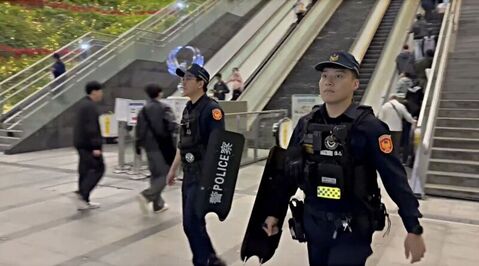 高雄聖誕生活節登場 周邊高捷站加派警力警戒