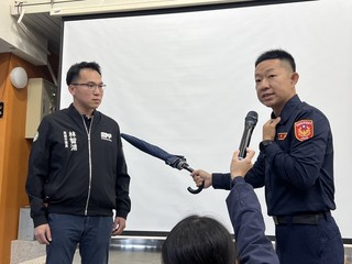 北市隨機傷人事件　高雄市議員攜警宣導自保術