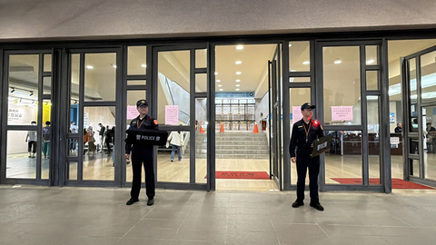 張文隨機攻擊案釀4死 各地耶誕跨年活動升高維安