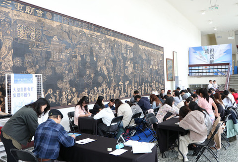 新北市圖將建第二總館 20年壁畫作者追青春記憶