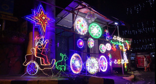 試煉中帶來希望  巴洛爾燈籠照亮菲律賓耶誕節