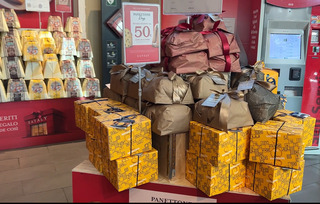 走訪義大利甜點店、包裝廠   看見龐大耶誕節商機