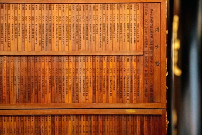 金門女性走入宗族　博士成就銘刻匾額高掛宗祠家廟 | 華視新聞