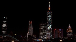 星宇航空亮相101跨年光雕展演　115年開航歐洲