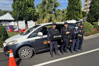 花蓮耶誕市集起跑  警方設武裝應變小組加強維安