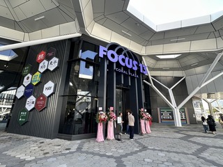 高流FOCUS 13試營運　坐擁愛河灣海景吸客